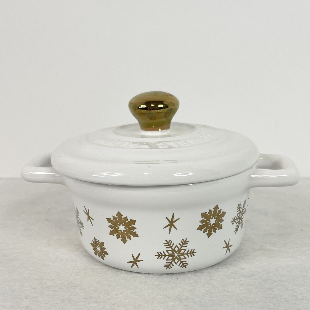 Martha Stewart Mini Holiday Cocottes 7.35 ounces White And Gold Snowflakes